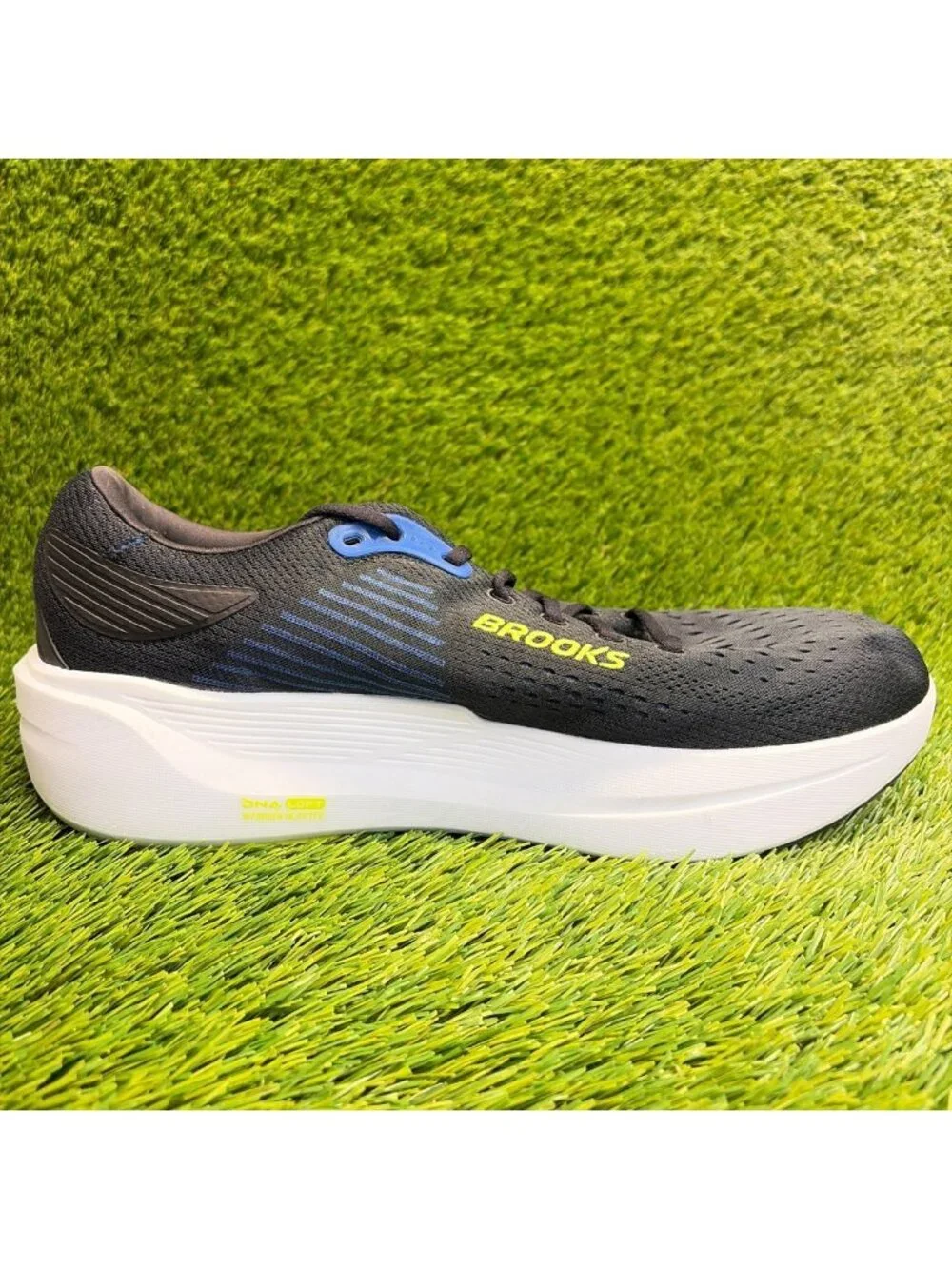 Brooks Ghost Max 3 Mens Size 13 Black Lime Blue Athletic Running Shoes Sneakers